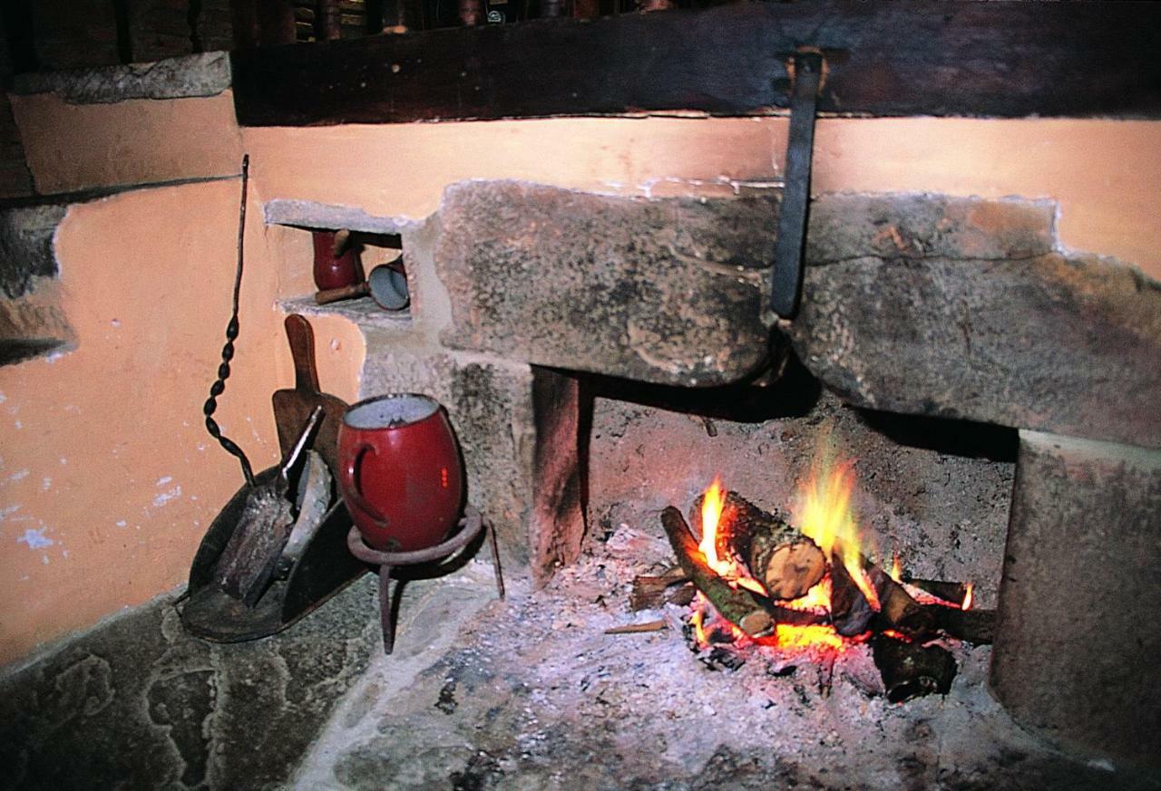 Posada La Trebede Perrozo Dış mekan fotoğraf