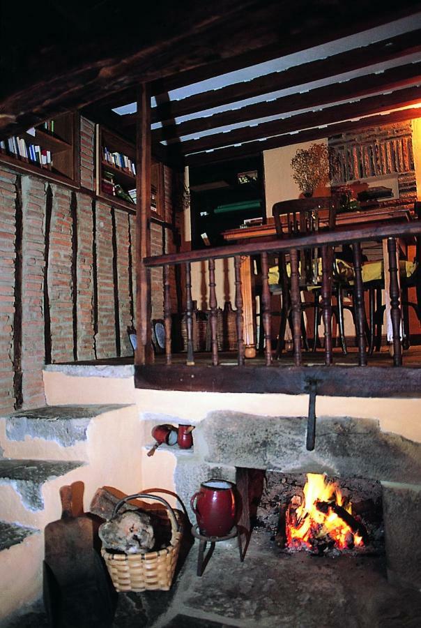Posada La Trebede Perrozo Dış mekan fotoğraf
